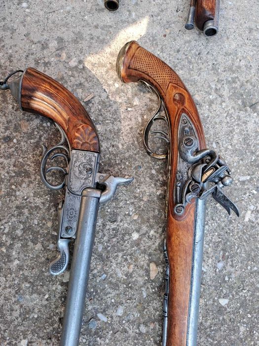pistol panoplie flinta panoplie lemn metal bronz