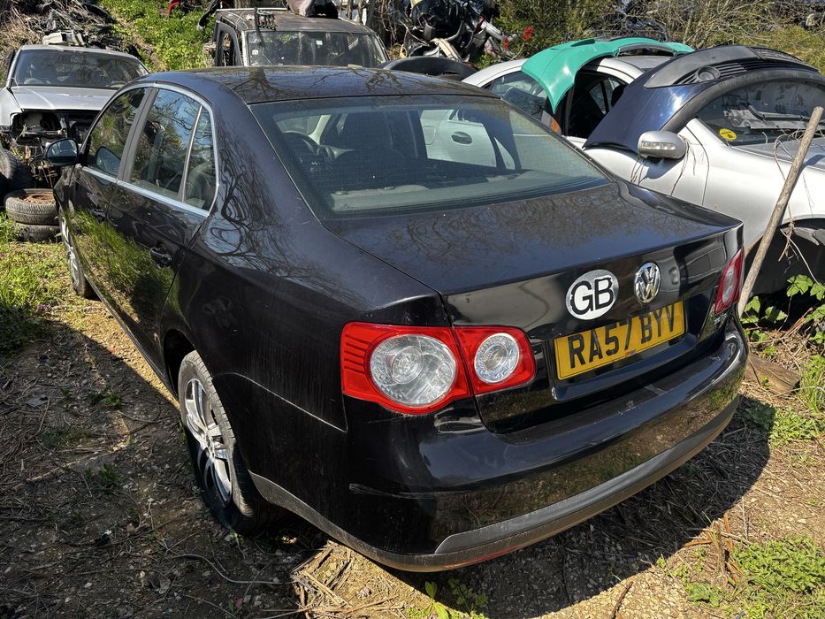 VW Jetta 2.0 tdi на части
