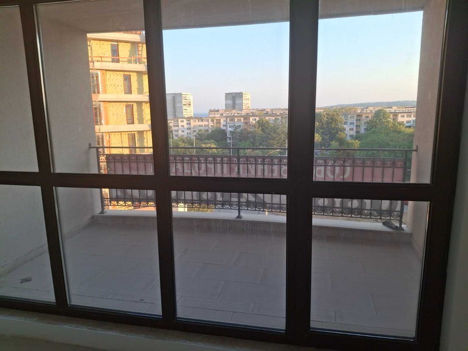 Продава се Тристаен апартамент в Варна, Автогара - 110 кв.м за 3182 €/кв.м - Снимка #6