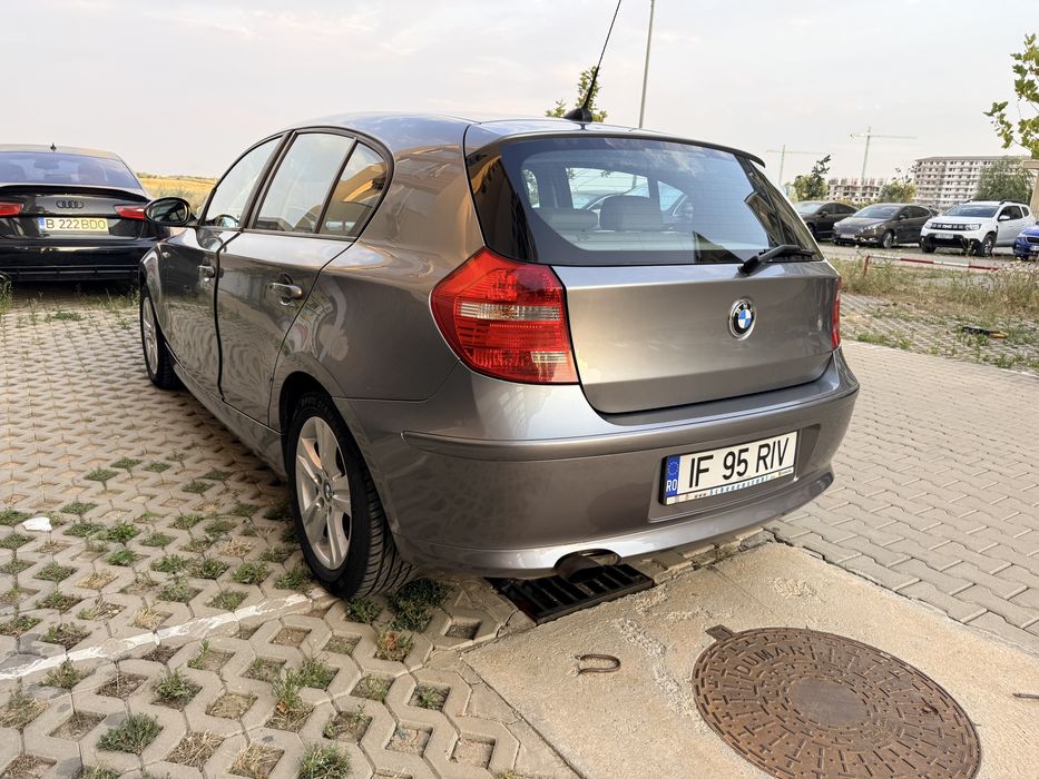 BMW Seria 1, 2009, euro 5, 2 litri benzina, impecabila