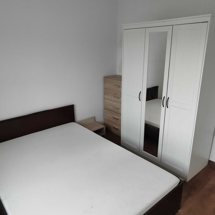 Apartament 3 camere de inchiriat