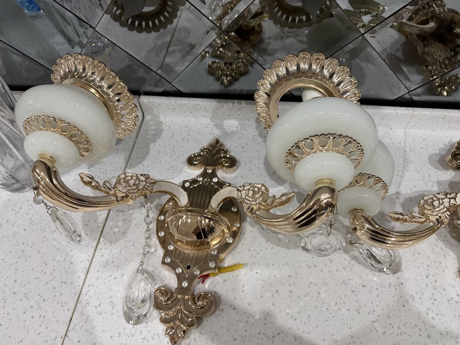 Продам БРА настенное