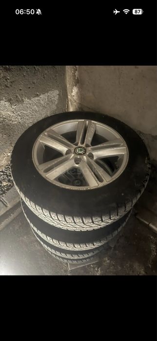 Продам резину с дисками на 16