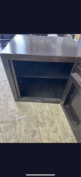 Металичейски сейф