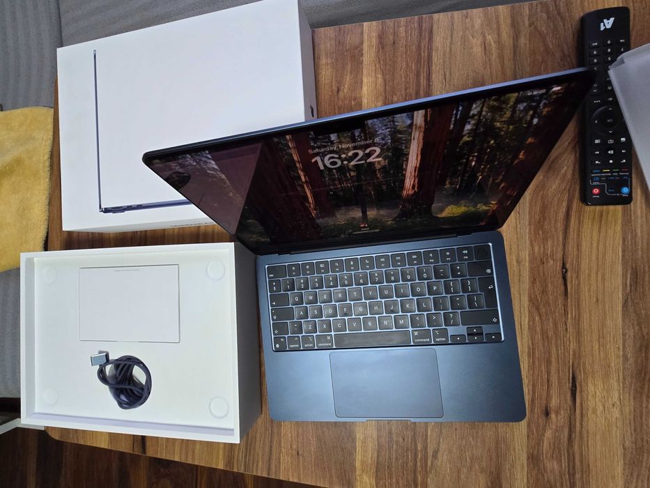 НОВ Macbook air m3 16GB БАТ - 100% Гаранция до 11.2027