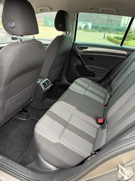 Vând Golf 7 echipare Allstar