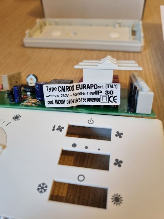 Пульт кондиционера фанкойла York