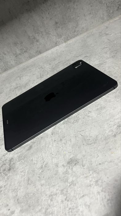 iPad Pro 11” gen 3 256 GB wi-fi + Cellular(sim)