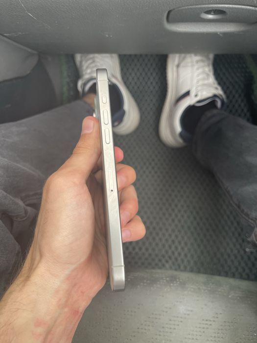 Iphone 15 pro max Srochna