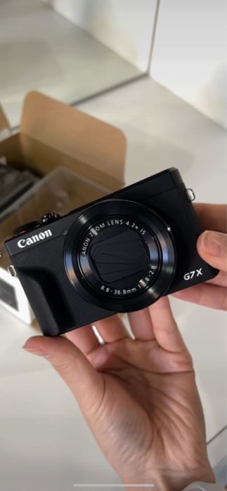 Canon g7 mark iii