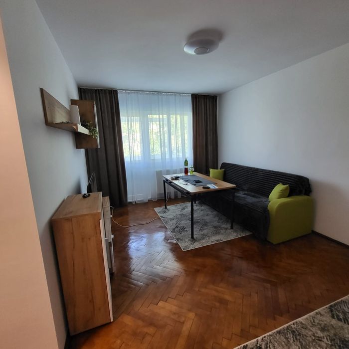 Inchiriez Apartament 2 camere!