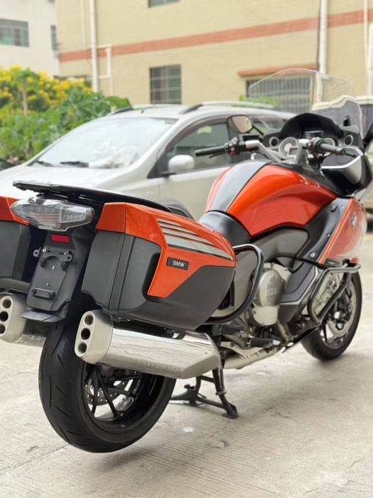 BMW gt k1600 sotiladi