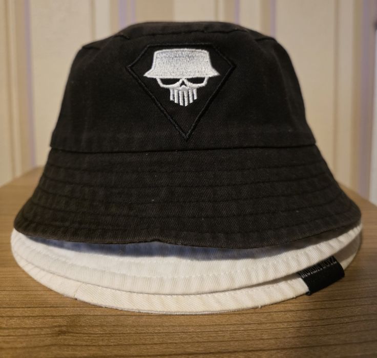 Шапки Fyre и Murda boyz