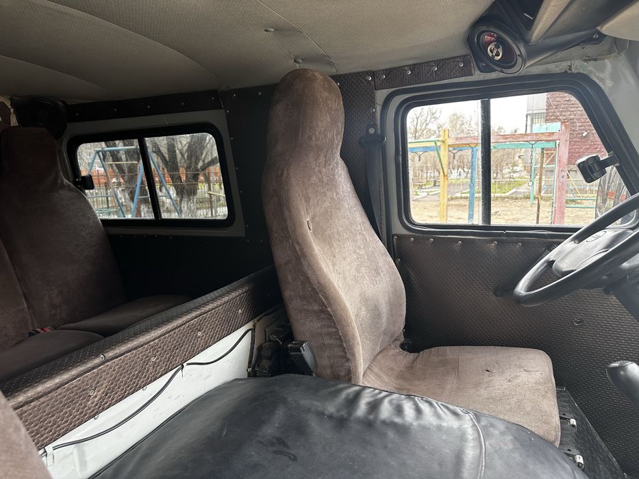 Продаю уаз буханку