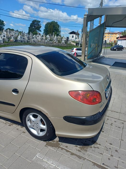 Se vinde Peugeot 206