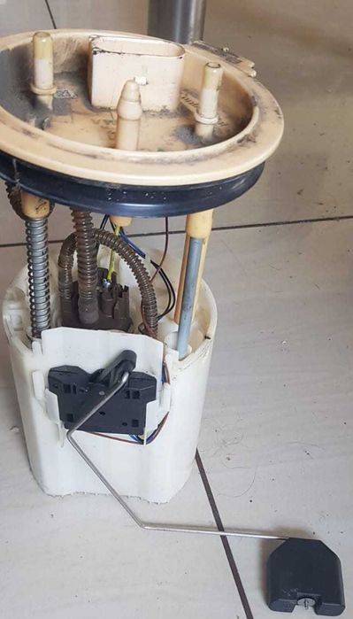 Pompa buson rezervor motorina 3AA919050H pedala VW Passat B6 B7 2.0Tdi