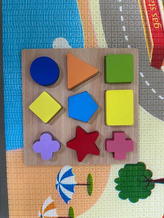 Bolalar uchun tizimli rivojlantiruvchi, saralovchi o'yinchoqlar