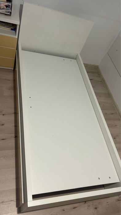 Pat 90/200 cm cu somiera