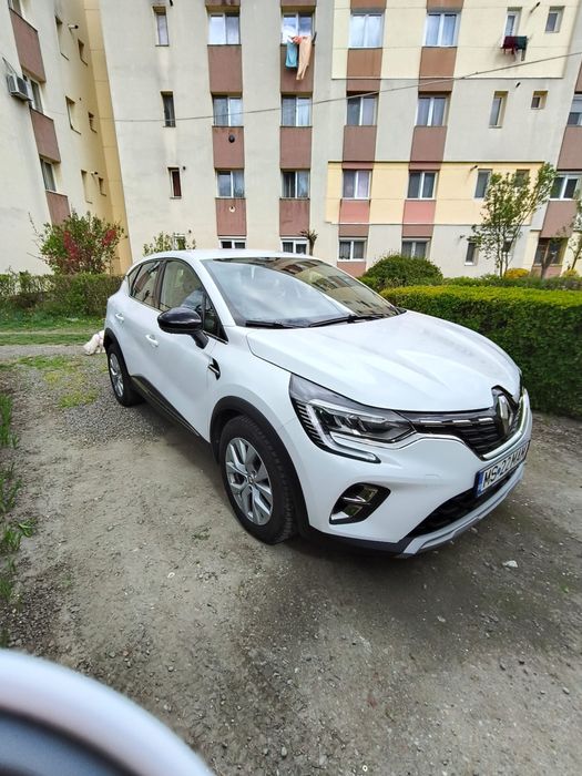 Renault Captur 1.3 TCe 140 CP | 2022 | 51.000 km | Full LED | 2 seturi roți | Impecabil