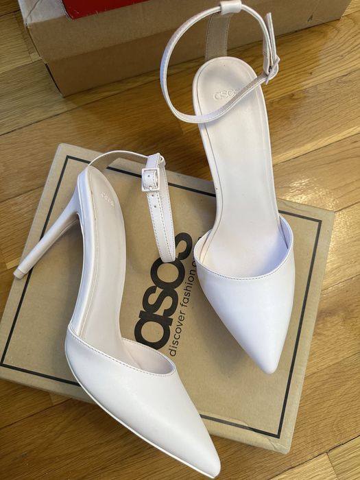 Sandale nou nouțe 38