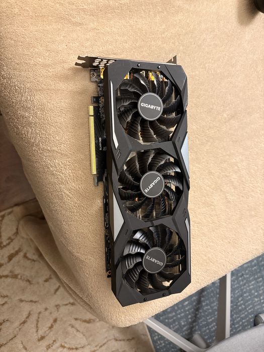 Видеокарта Gigabyte RTX 2070 Super 8GB