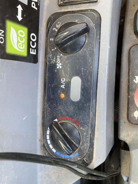 De vanzare sau da inchiriat excavator Kubota KX080-4 CX