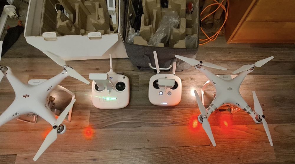 Pachet Complet DJI Phantom 3 Advanced – Impecabilă + Dronă de piese + Încărcător Profesional Venom