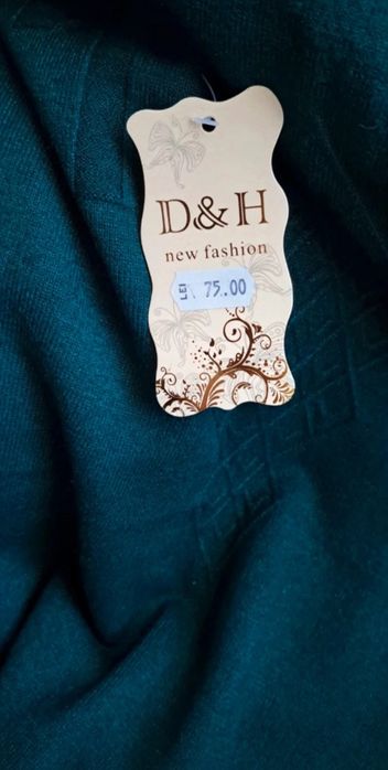 Pulover lung, rochie tricotata