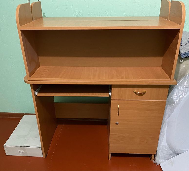 Продам парту для уроков!