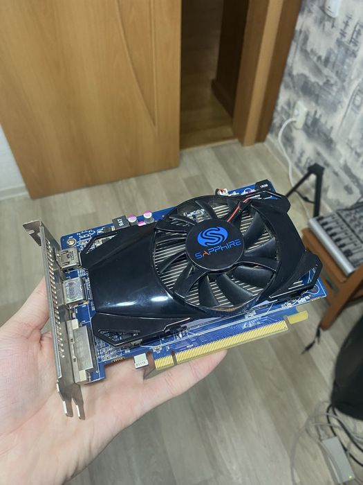 Видеокарта AMD Radeon HD6670