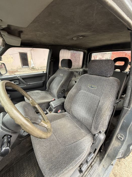 MITSUBISHI Pajero 1994 — imagine 5