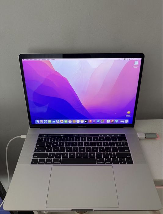 Macbook 15 pro 512