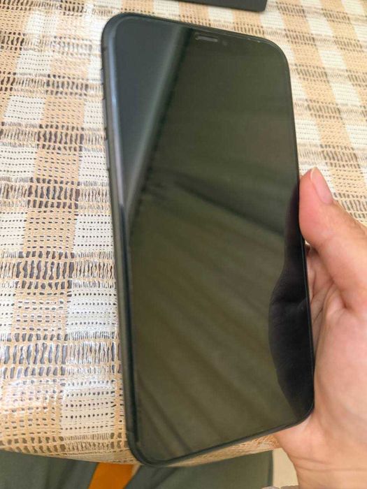 iPhone 11 хорошее состояние