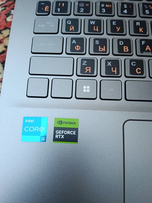 Acer core i5 8/512gb RTX 2050