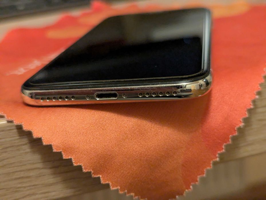 iPhone X Silver, 256 GB, stare perfectă + accesorii incluse