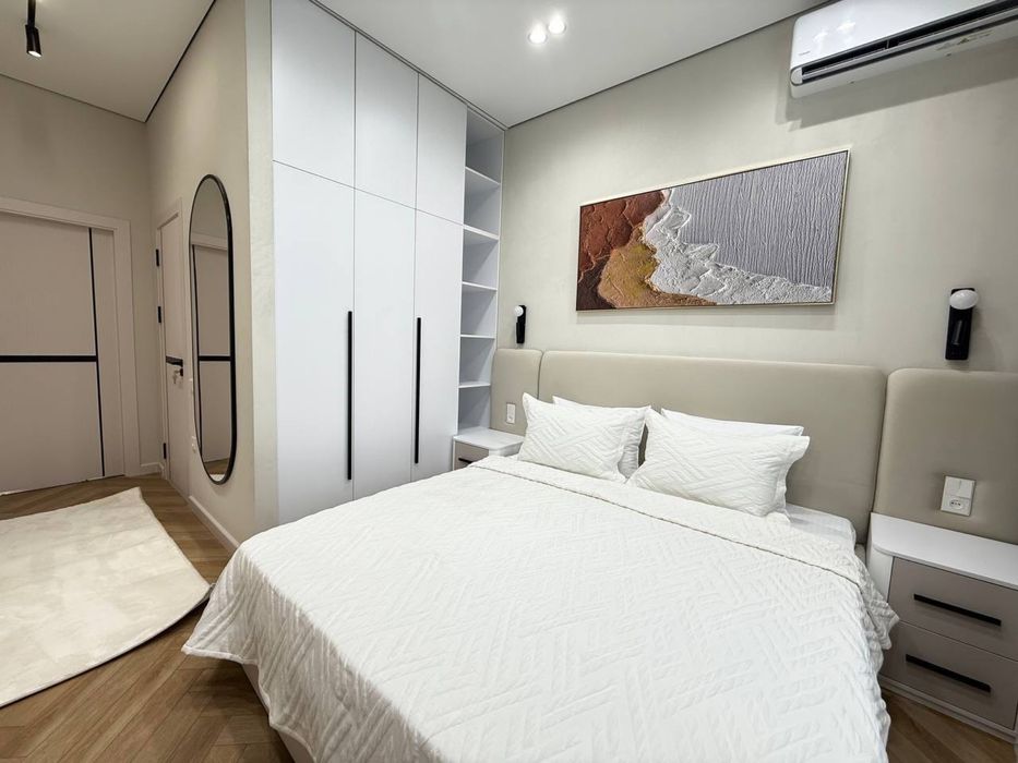 ТЦ NEXT Сдаётся 2х ком-я квартира по ул. Бабура