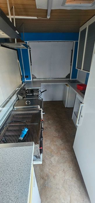 caravană pentru grătar