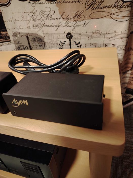 Preamplificator phono AVM