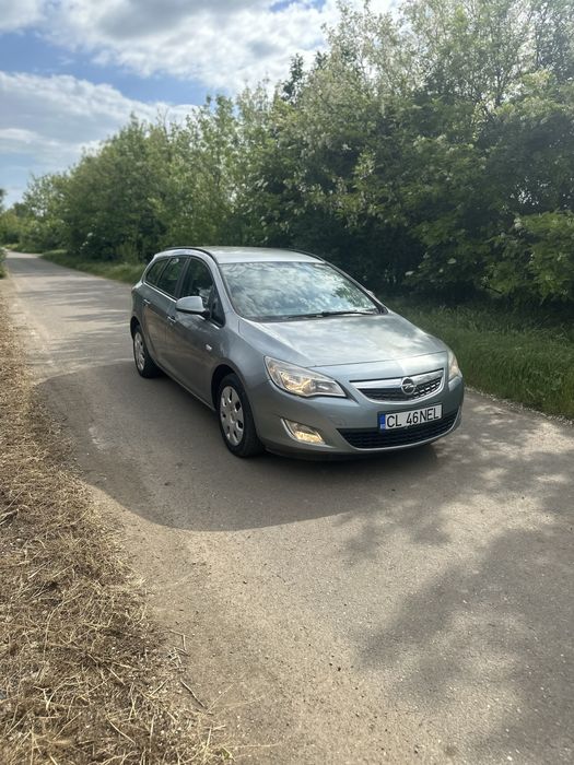 Opel astra j 2012