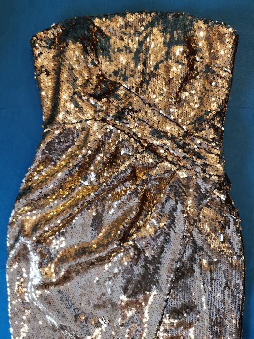 Rochie nouă de seara, cu aplicații de paiete aurii, nr. 38