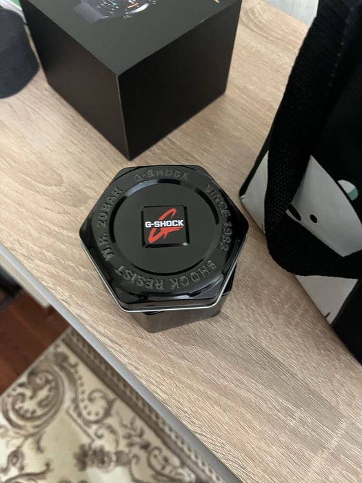 Casio G-shock часы