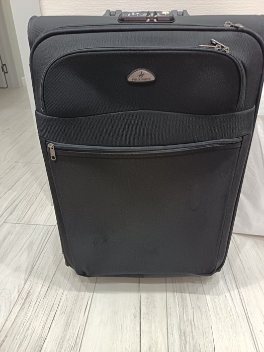 Продам чемодан polo house