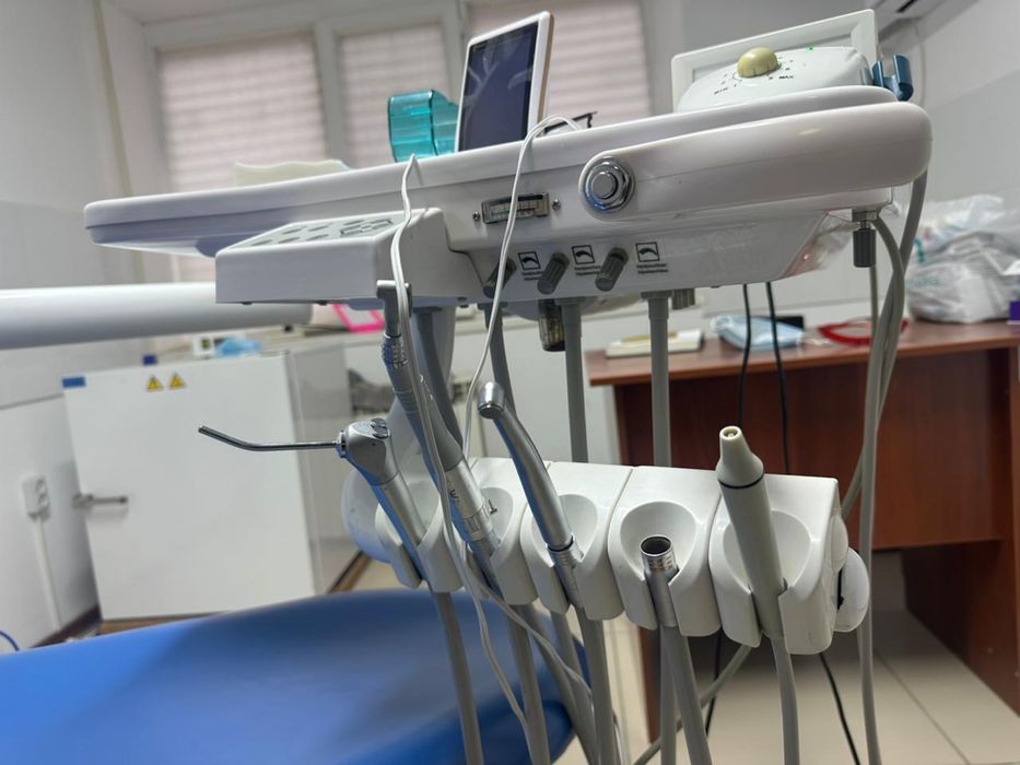 Продам стоматологическое кресло