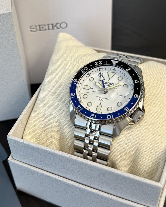 Seiko 5 Sports GMT - nou, cu etichetă