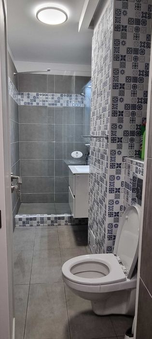 Garsoniera Plopeni total utilata / renovata