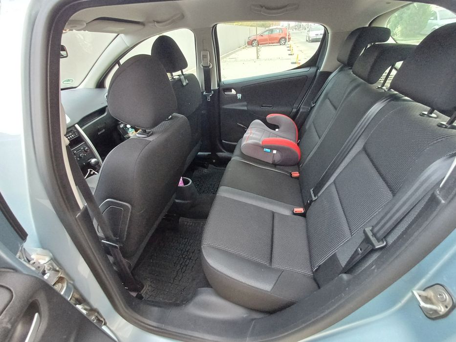 Peugeot 207 1,4 benzină