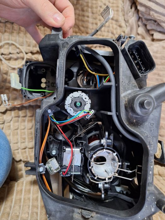 Bmw Xenon e90 e91 фарове