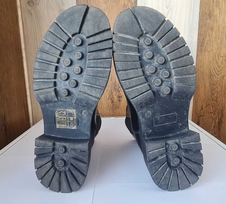 Дамски ежедневни боти ,,Tendenz" черни с топъл хастар 36 номер.