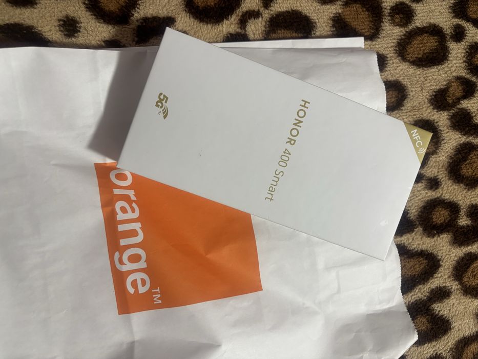 Telefon Honor 400 Smart