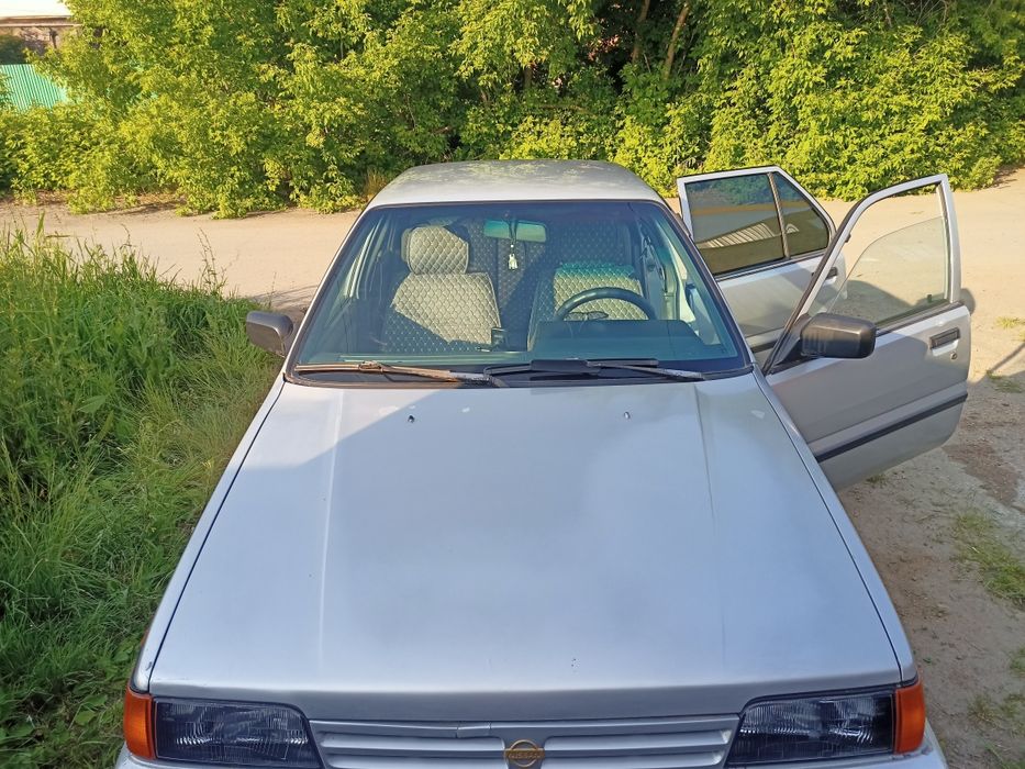 Продам Ниссан сани 1989.